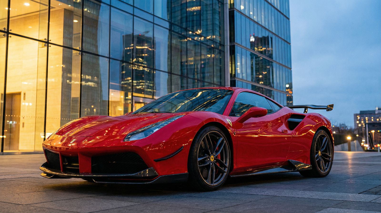 草莓视频汽车解说视频