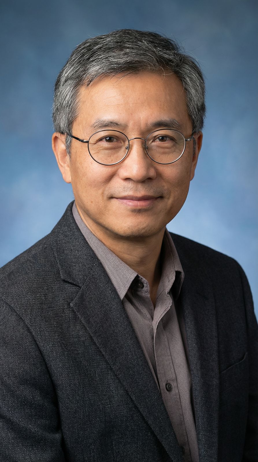 草莓视频社区顾问张教授